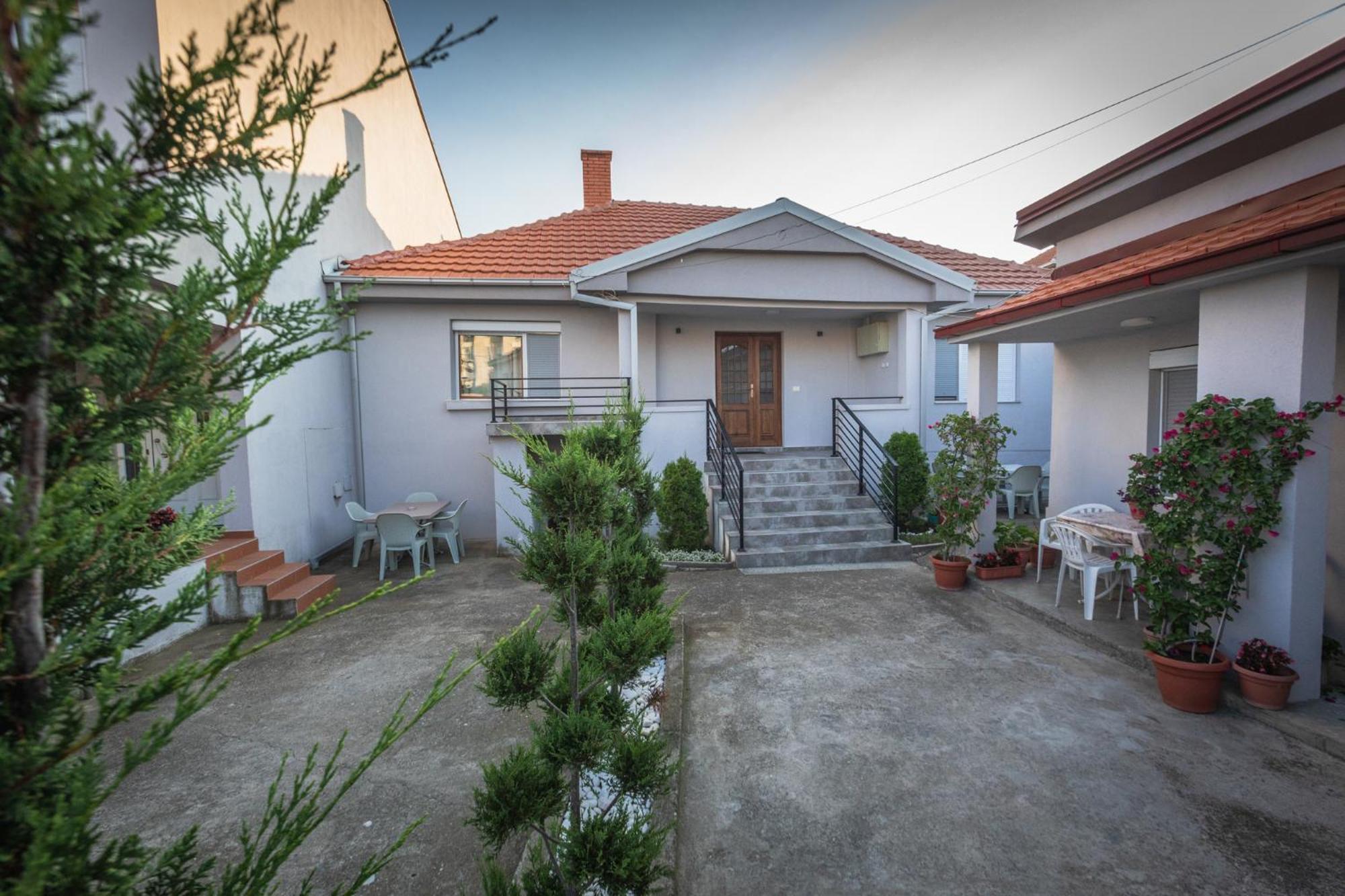 Guest House - Axios Гевгелия Экстерьер фото